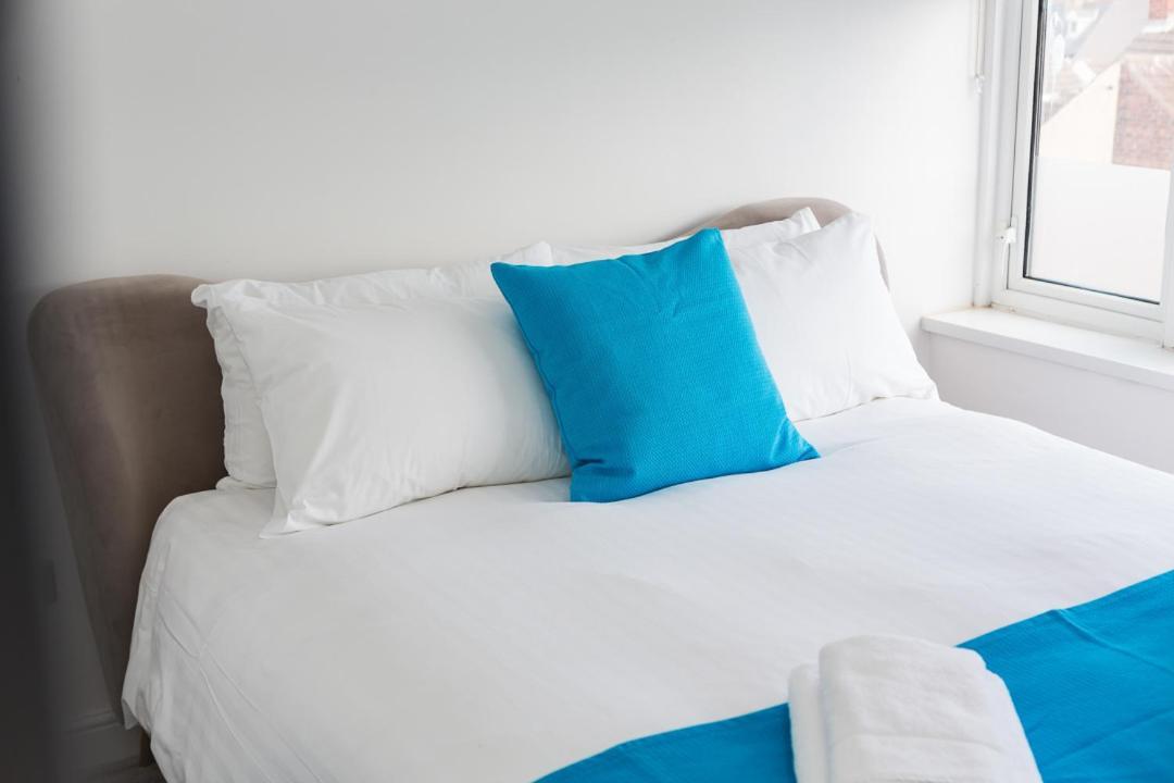 Coastline Villas - Heart Of Redcar 1 & 2 Bed New Apartments, Ideal For Contractors And Holidayers 객실 사진