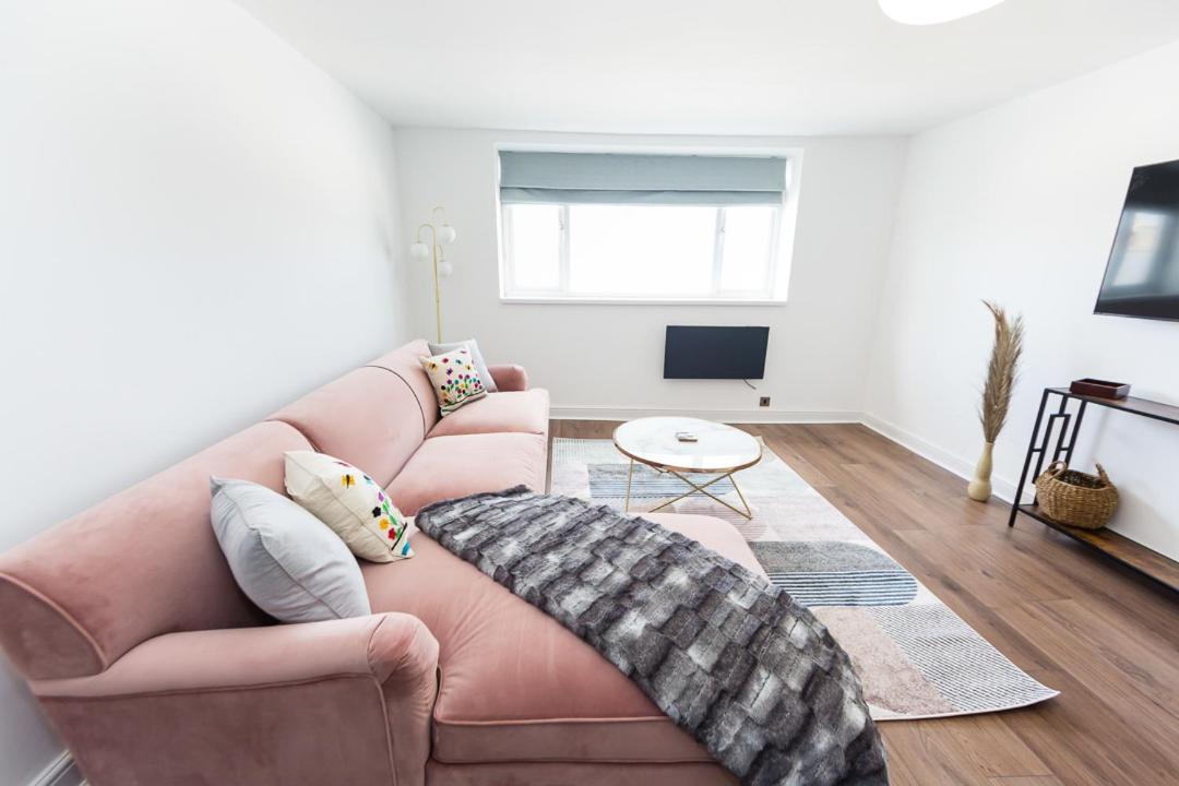 Coastline Villas - Heart Of Redcar 1 & 2 Bed New Apartments, Ideal For Contractors And Holidayers 객실 사진