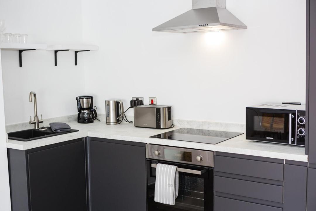 Coastline Villas - Heart Of Redcar 1 & 2 Bed New Apartments, Ideal For Contractors And Holidayers 객실 사진